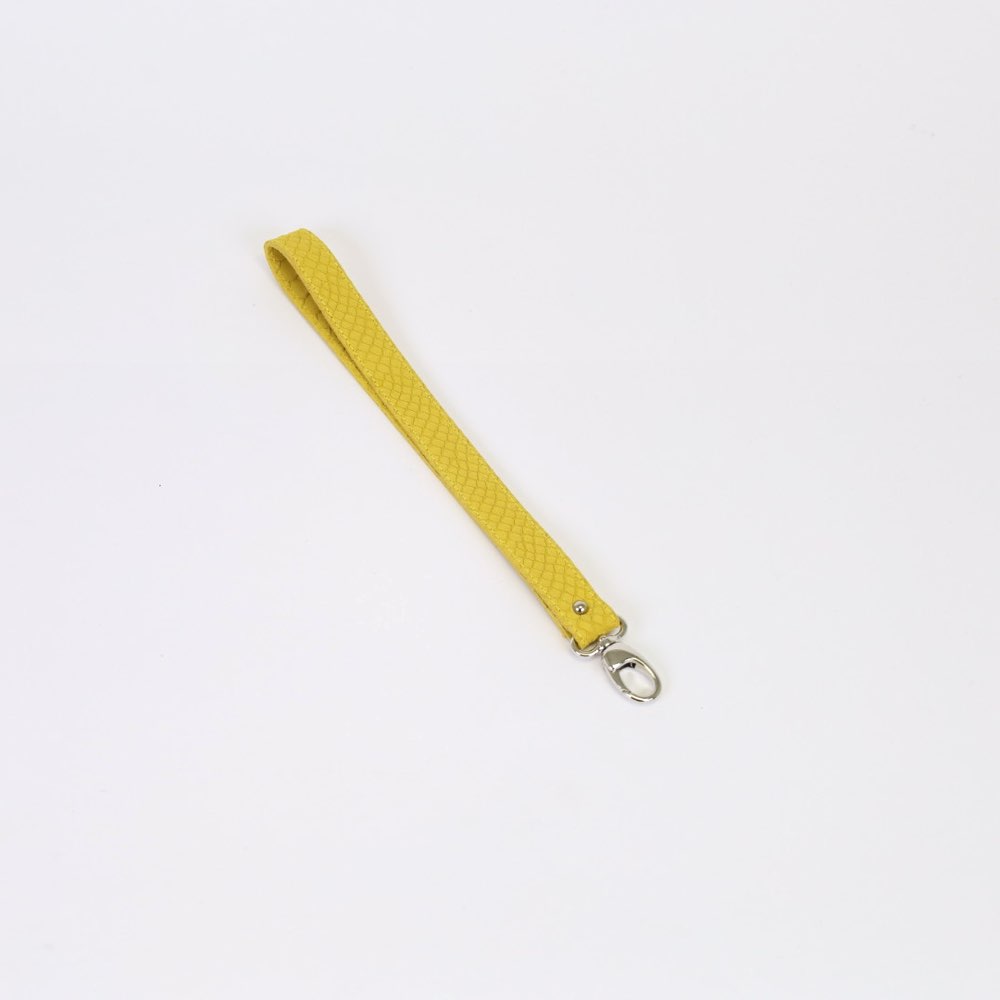 Sleutelhanger M van geel suède